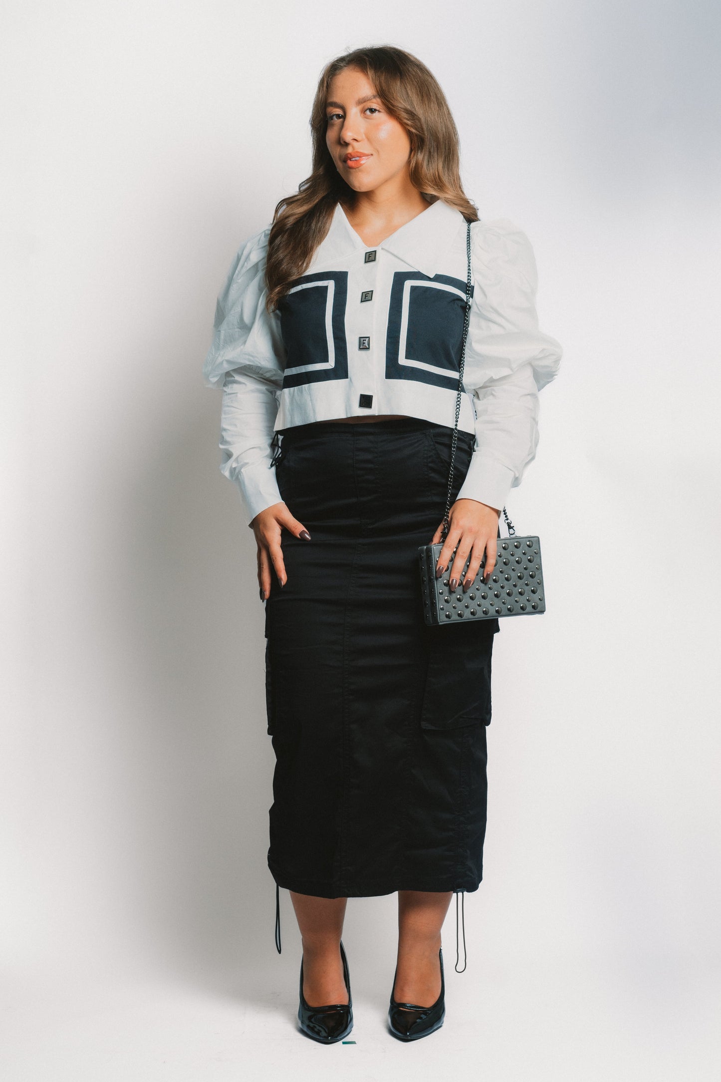 Blusa Blanca con Botones Cuadrados