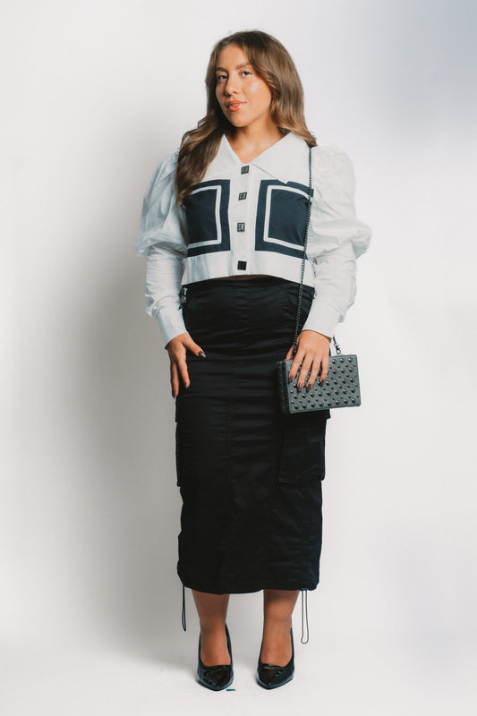 Blusa Blanca con Botones Cuadrados